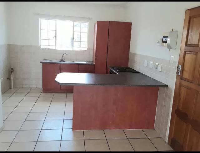 3 BEDROOM APARTMENT FOR SALE IN NOORDWYK
